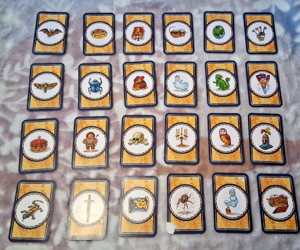 Ravensburger 2007 Labyrinth Board Game Pieces (MUST MESSAGE)