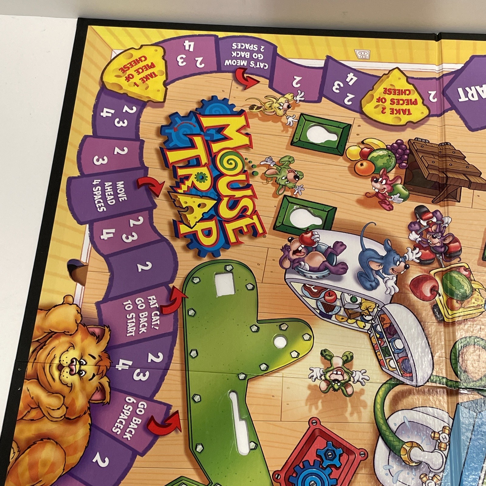 Y2K Mouse Trap COMPLETE Milton Bradley 2005 Classic Board Game Kids Family