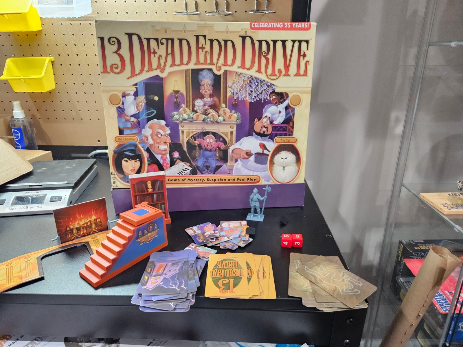 Winning Moves 13 Dead End Drive Mystery, Suspicion and Foul Board Game