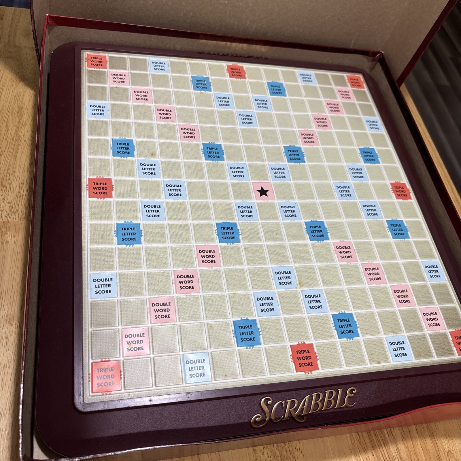 Milton Bradley 4034 Scrabble Deluxe Edition Board Game 2001