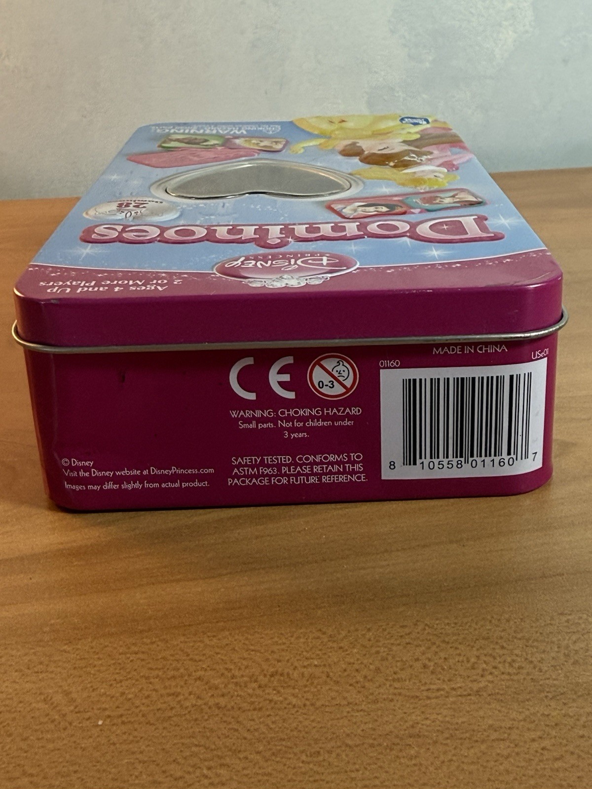 Disney Princess DOMINOES Game in Pink Metal Tin. Wonder Forge, SET COMPLETE