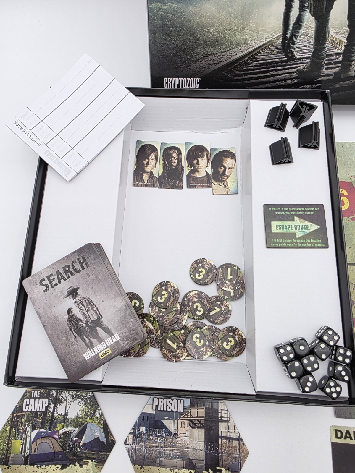 THE WALKING DEAD dont look back DICE GAME BOARD GAME amc CRYPTOZOIC Complete