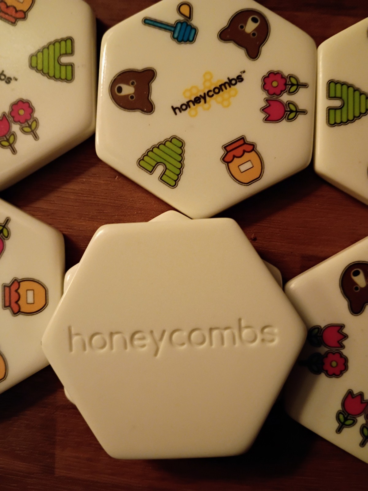 Honeycombs Tile Matching Game – Go Games – Honeycomb Tiles w/ Colorful Pictures