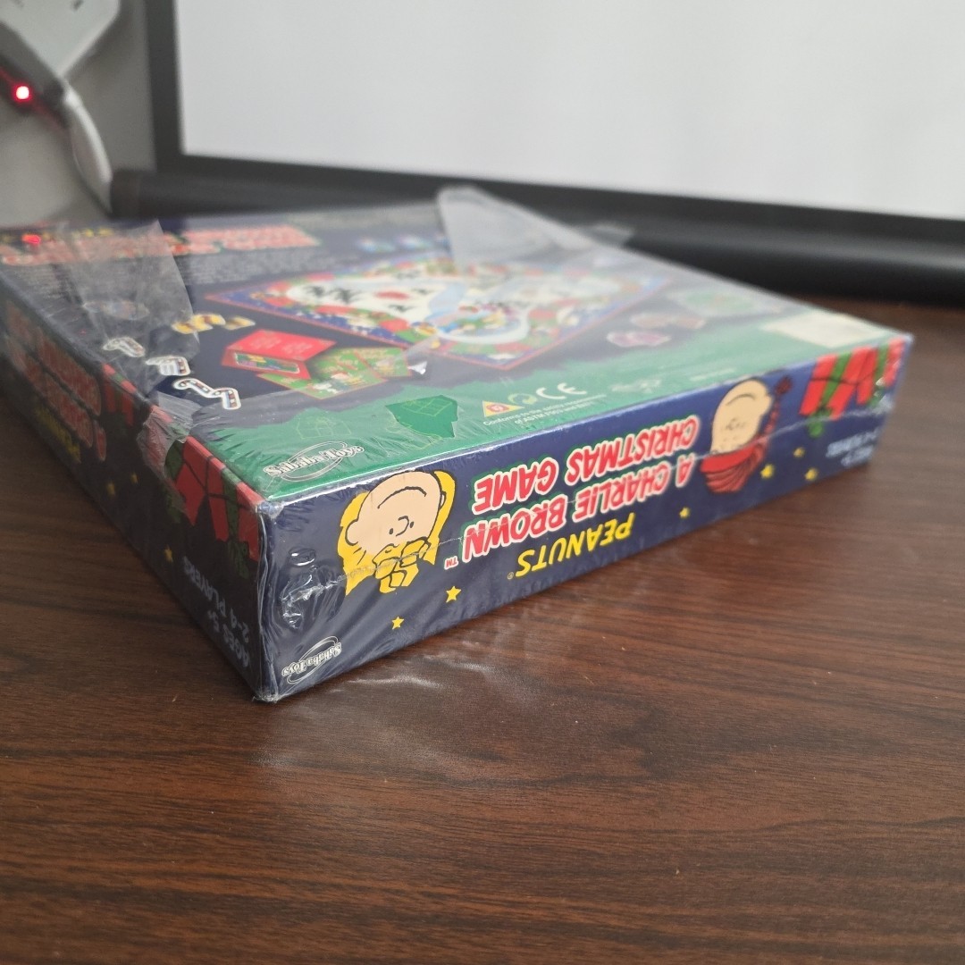 PEANUTS A Charlie Brown Christmas Board Game 2007 Sababa Toys New in Box