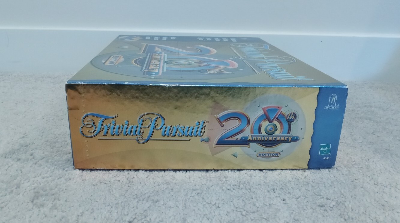 TRIVIAL PURSUIT 20TH ANNIVERSARY Edition Family Board Trivia Game – New SEALED