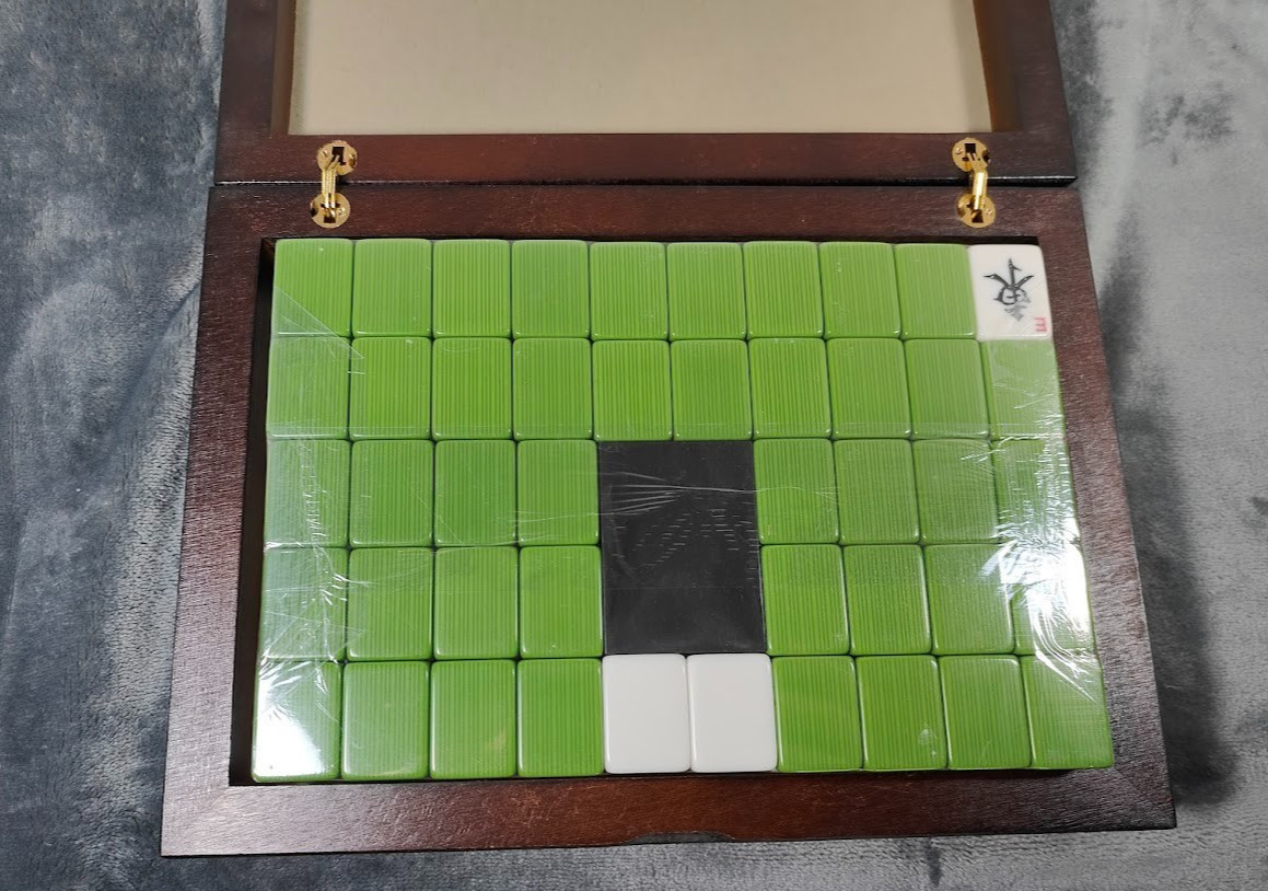 Authentic Chinese Mahjong Game Set 144 Tiles, Tiles New Sealed W/ Case