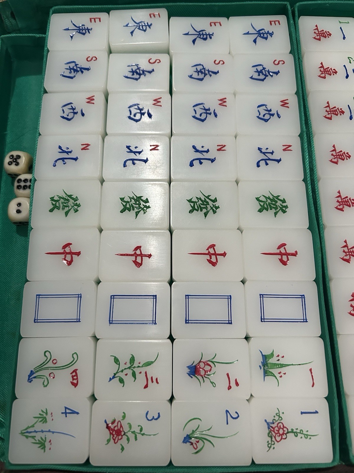 Vintage 1940s – 1950’s Hand Carved Mahjong Set