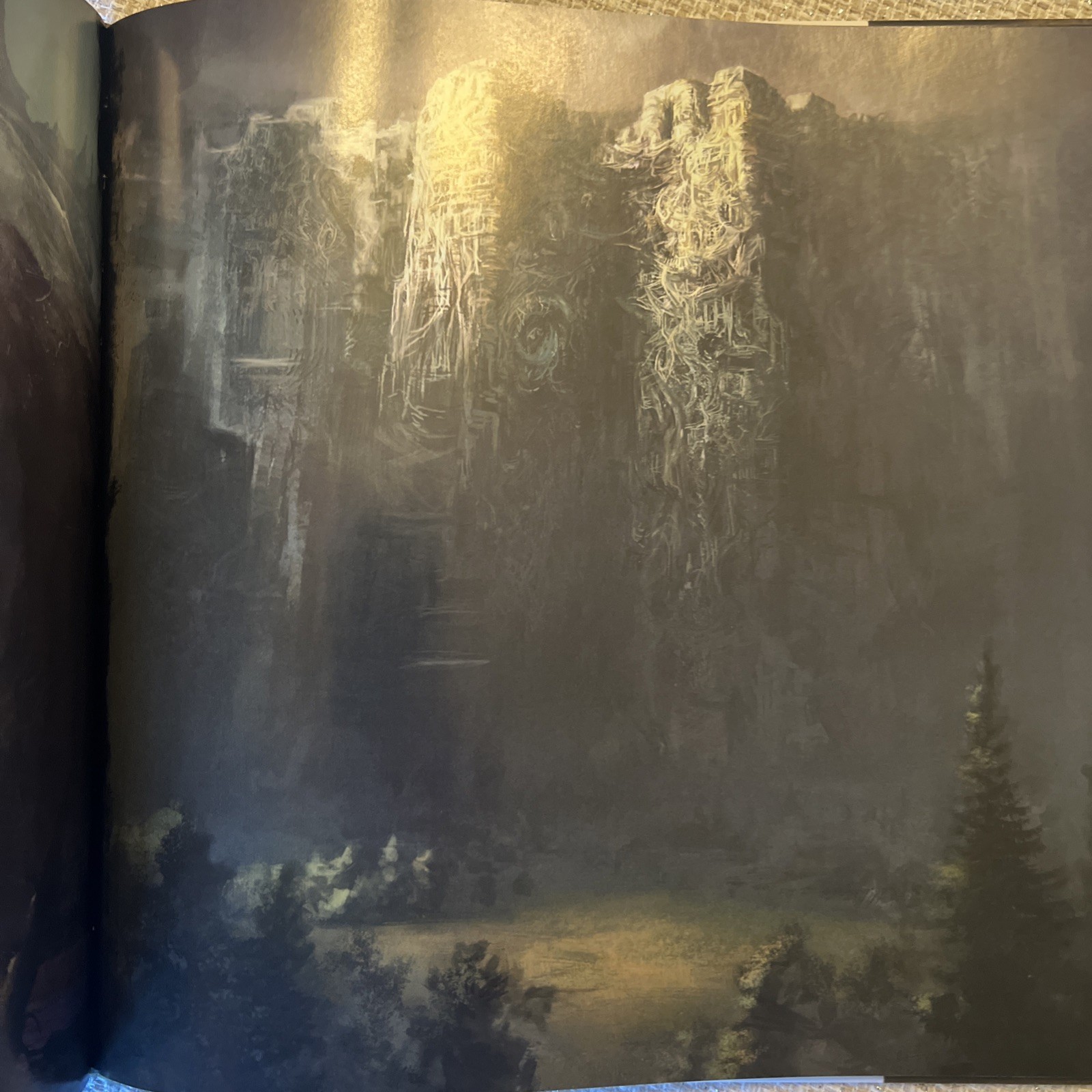 Tainted Grail Album for Awaken Realms Board Game – artbook – Great condition!