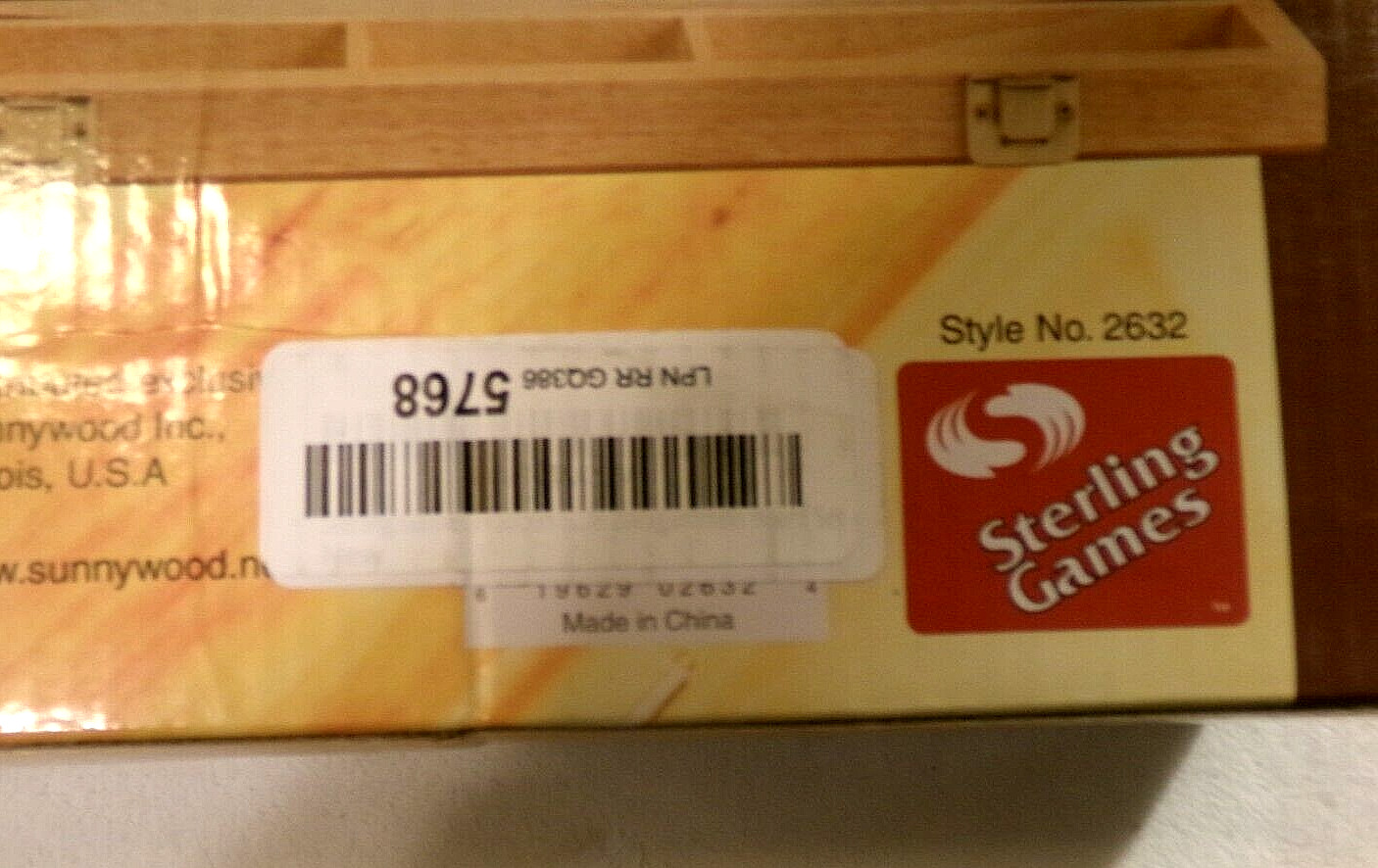 NWOT/NIB STERLING GAMES 15″ WOODEN BACKGAMMON SET – Style #2632