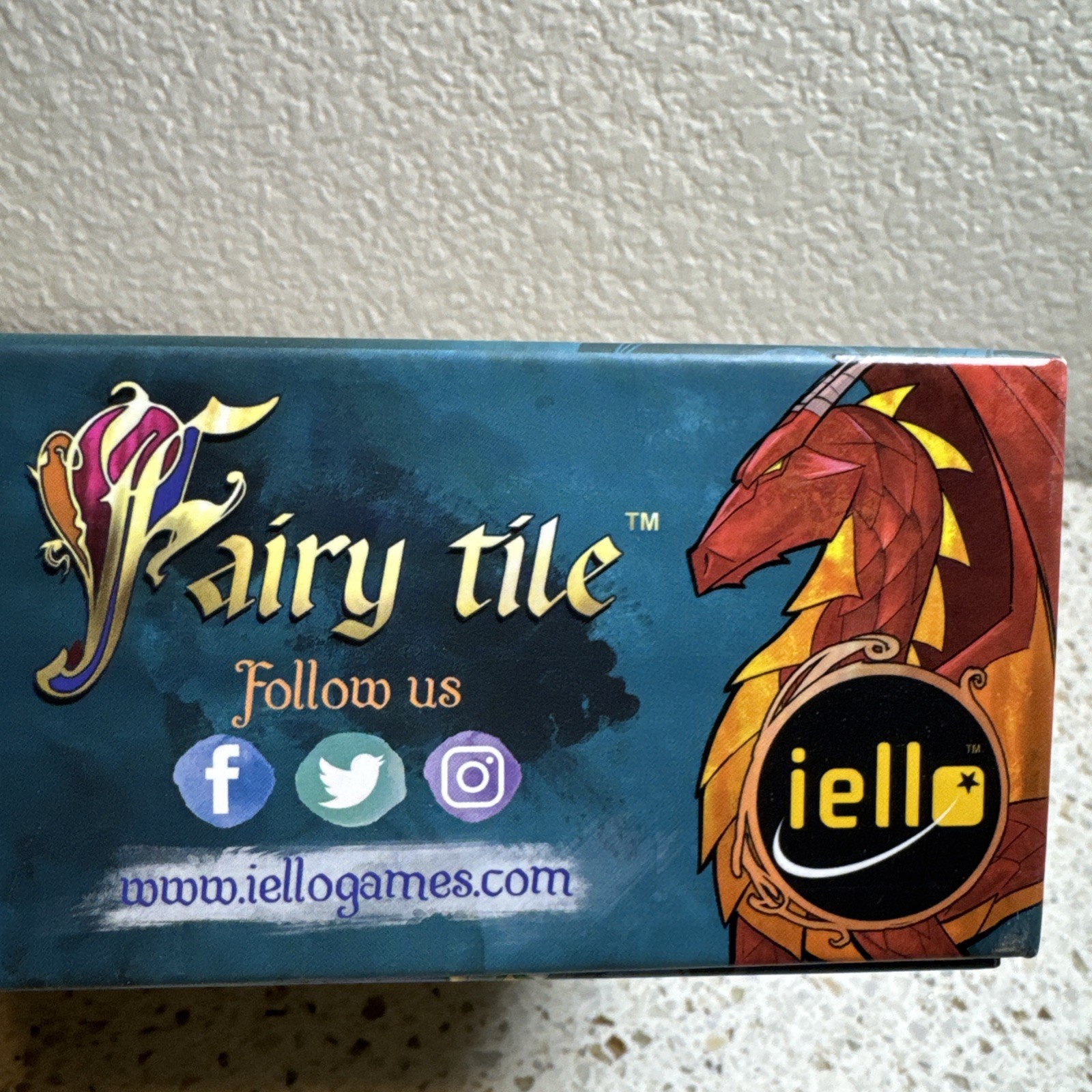 Fairy Tile Board Game Fantasy Strategy Storytelling 2-4 player ages 8+ Iello