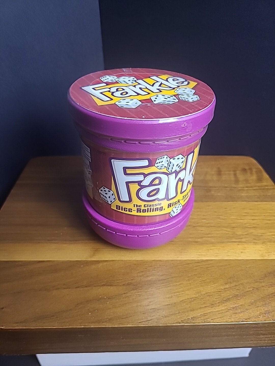 Farkle The Classic Dice Rolling Risk Taking Game in Travel Cup NEW SEALED