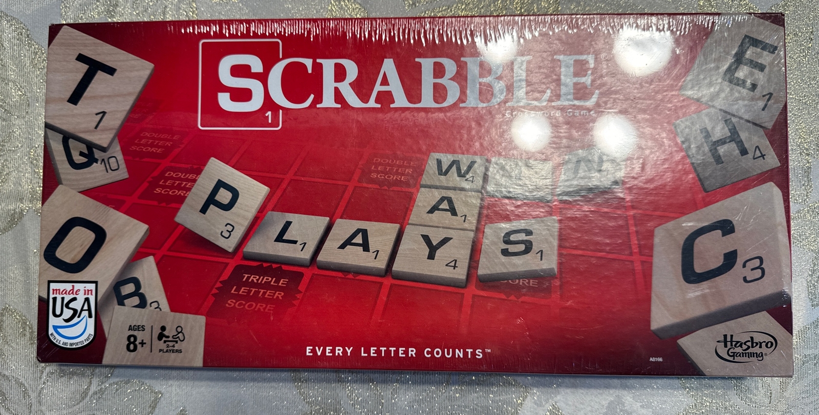 NEW Sealed SCRABBLE Classic Board Game Hasbro Spelling Game Free Shipping !