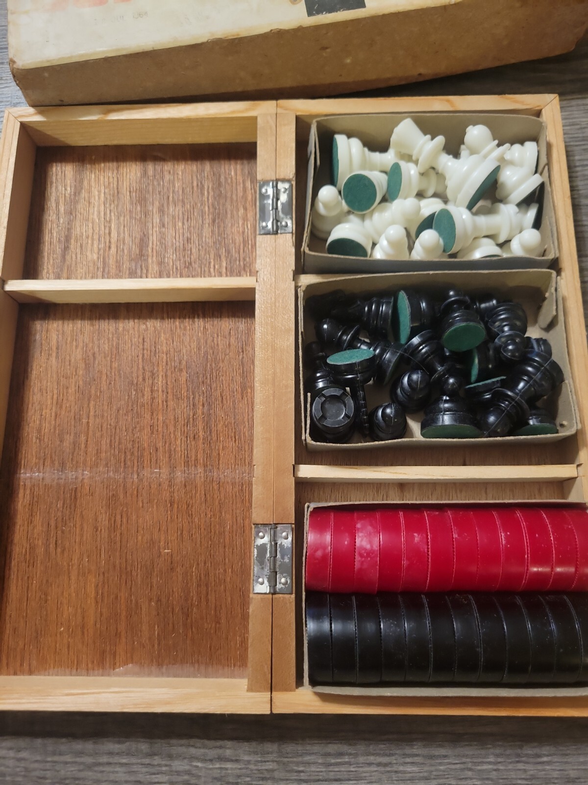 1964 Complete Chesse and Checkers*Box stamped July 16th 1964 * Made in Japan
