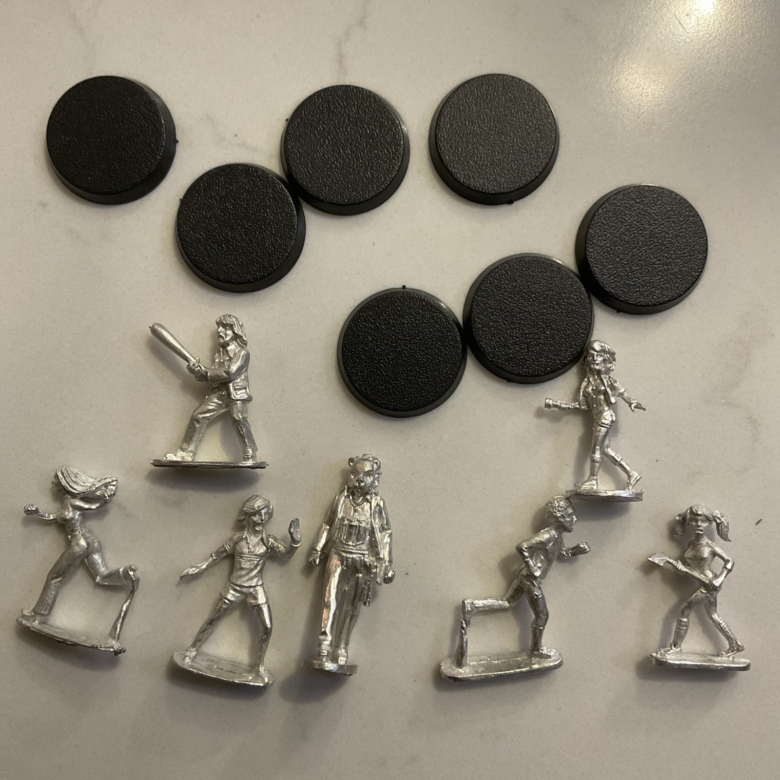 Camp Grizzly First Edition Survival Board Game Cult Classic with RARE Miniatures