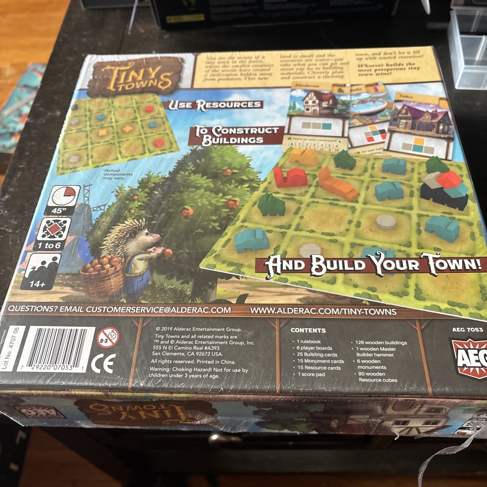 Tiny Towns Board Game 2019 Resource Buildings AEG Games, Used