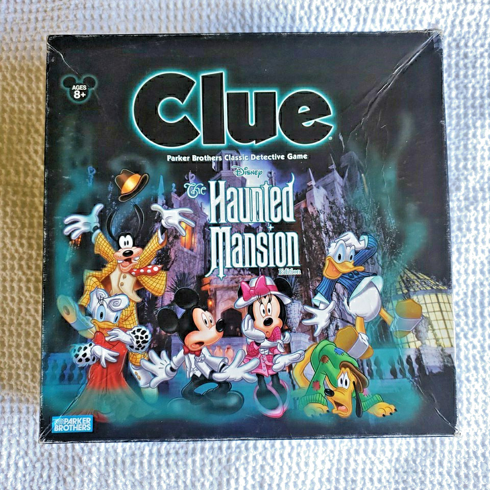 Clue Haunted Mansion Edition Disney Theme Park Game Mickey Minnie Goofy COMPLETE