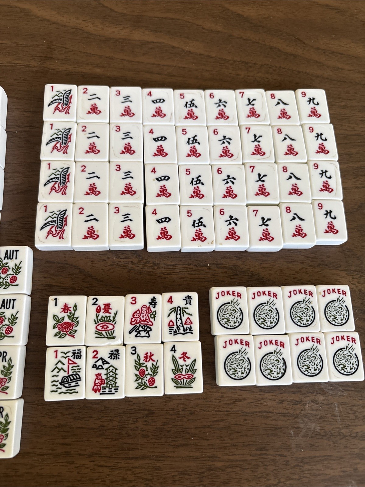 Mahjong Set 160 Tiles 4 Color Set Racks Pushers w/ Case