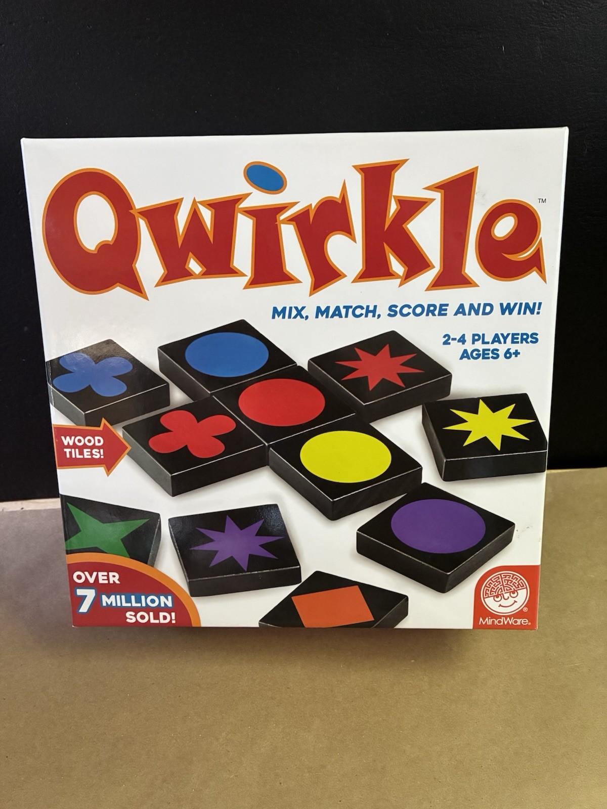 MindWare Qwirkle Strategy Board Game Wood Tiles 2-4 Players Ages 6+ Mensa