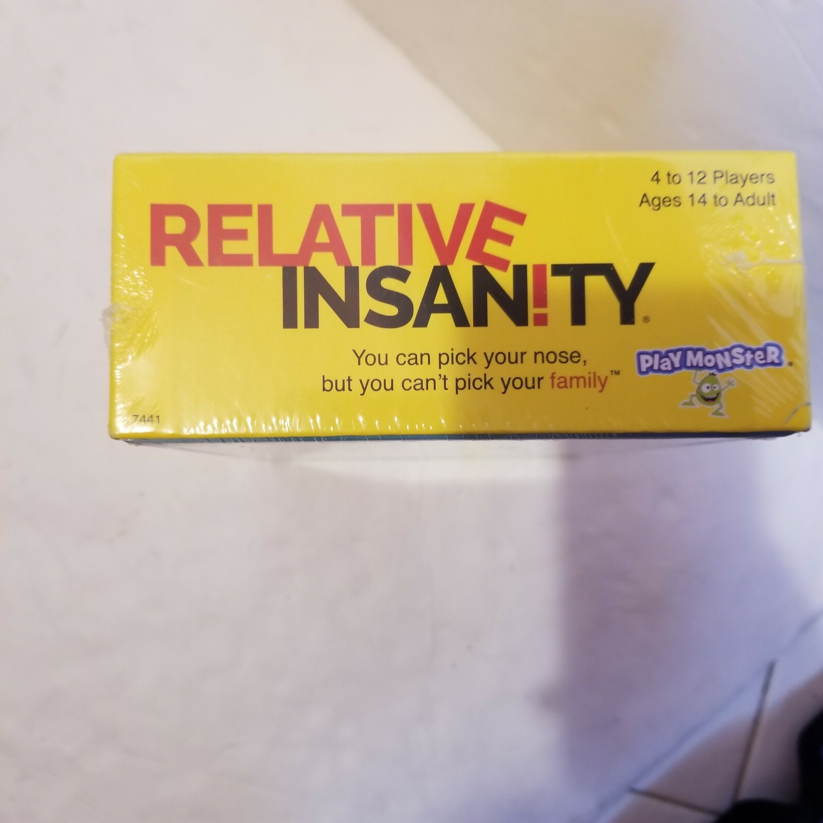 RELATIVE INSANITY Party Game About Crazy Relatives NEW Jeff Foxworthy – Gift