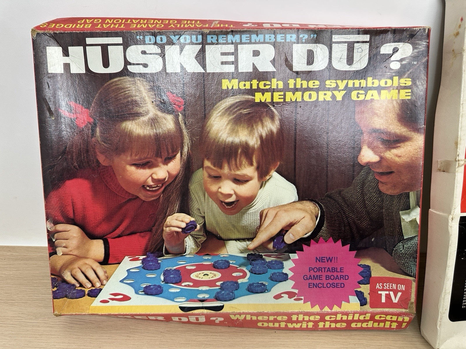 Vintage 1970 Husker Du? Memory Game – Regina Products Board Game w/ 35 Tokens