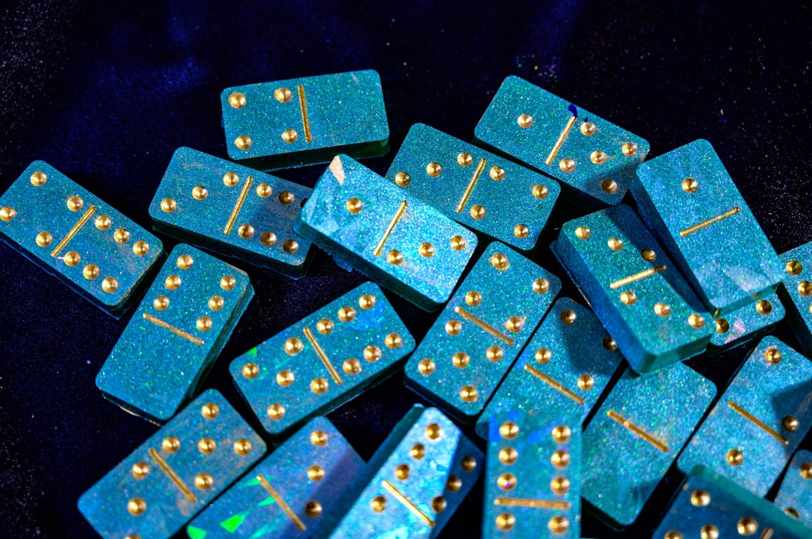 Handmade Resin Teal Holographic Glitter Dominoes Gold Pips Double Six Set