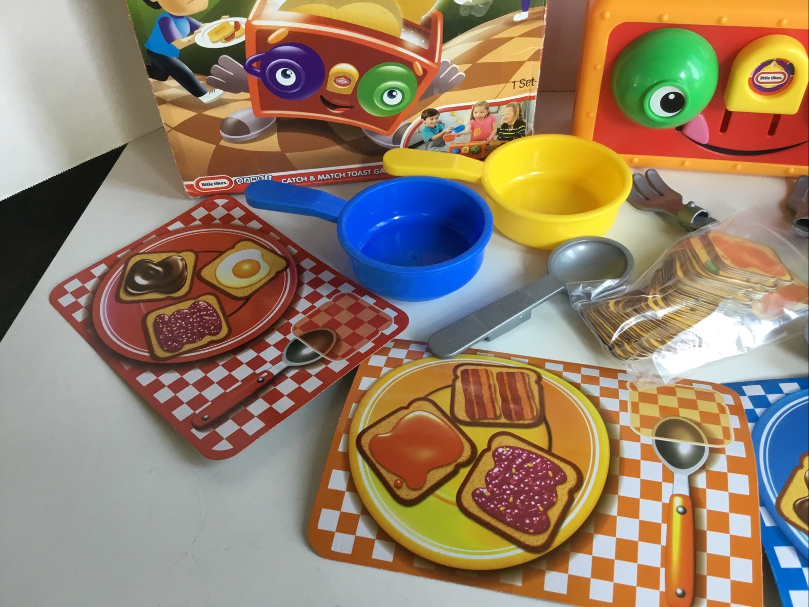 Vintage Little Tikes Crazy Toaster Game Catch & Match Toast Game Near Complete