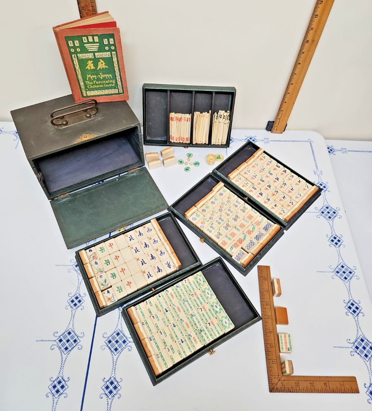 MAHJONG SET. With Beautiful Bone and Bamboo Tiles in Ornate Case W/Book Antique