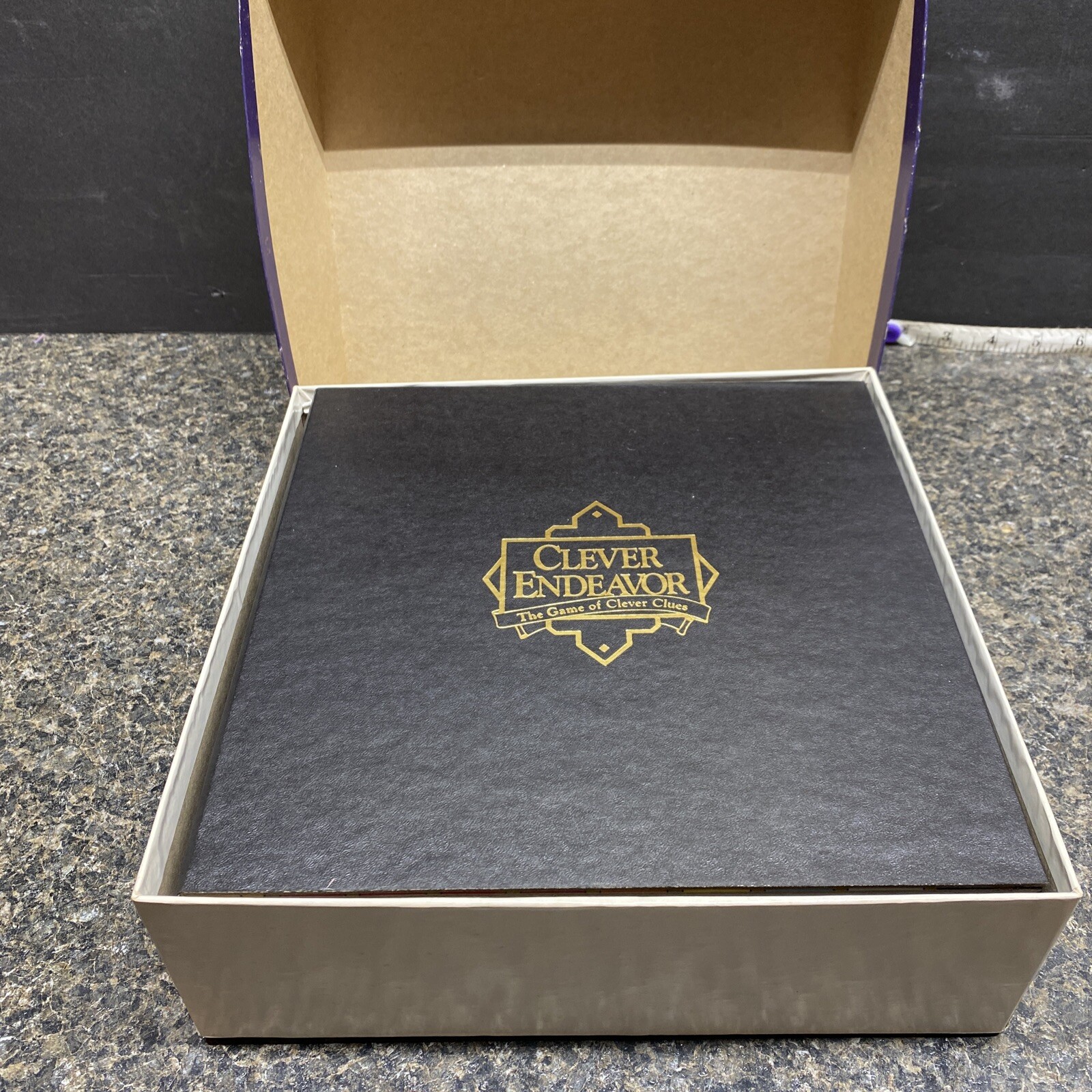 Clever Endeavor The Game of Clever Clues Master Game Deluxe Edition 1989. #908.