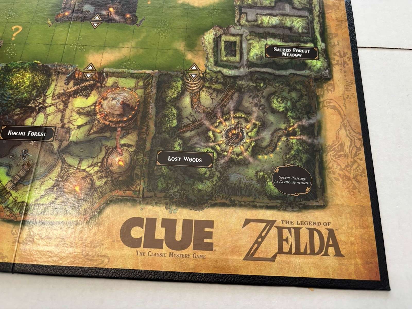 The Legend Of Zelda Collector’s Edition CLUE Board Game Complete