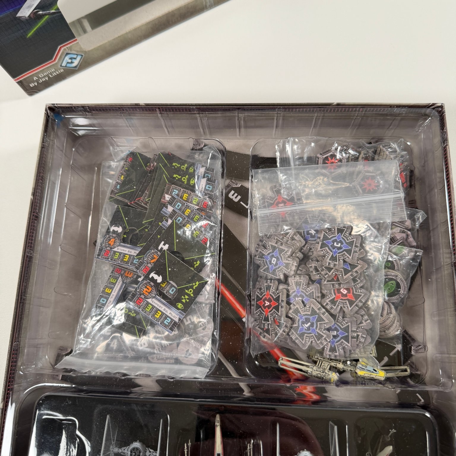 Star Wars X-Wing Miniatures Game Fantasy Flight Board Game 2012 2 Players
