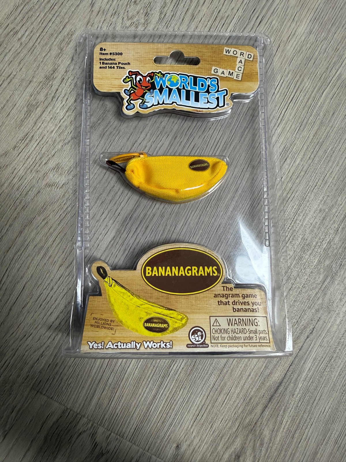 World’s Smallest Bananagrams Mini Game Travel Size NEW selling from East Coast