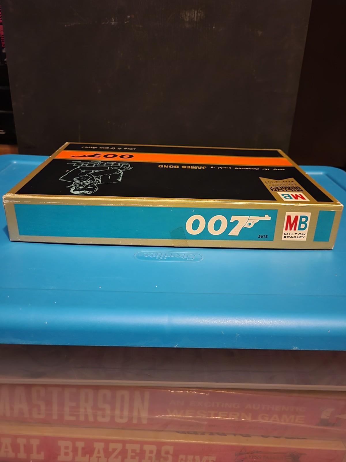 ORIGINAL JAMES BOND 007 BOARD GAME MILTON BRADLEY 1965 COMPLETE!