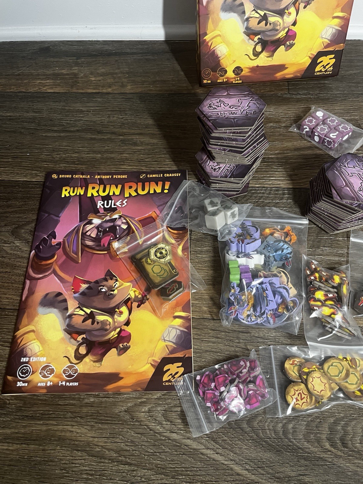 Run Run Run – Strategy Board Game – for 1 to 4 Players and Ages 8+ – Complete