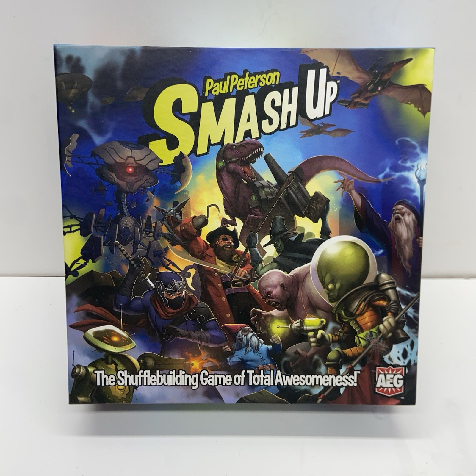 Smash Up Card Game With 2 Expansions Awesome Level 9000 And Monster Smash
