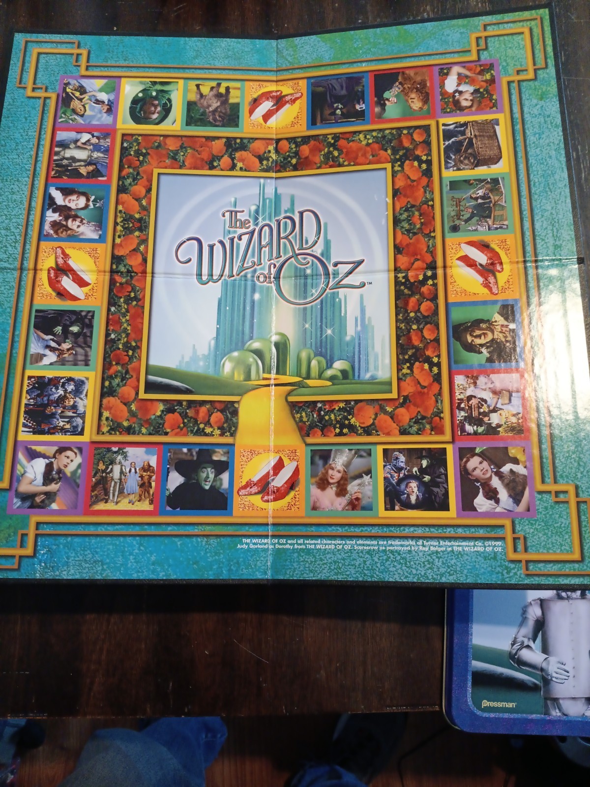 Pressman Wizard of Oz Trivia Game Metal Collector Tin 2 to 6 Players