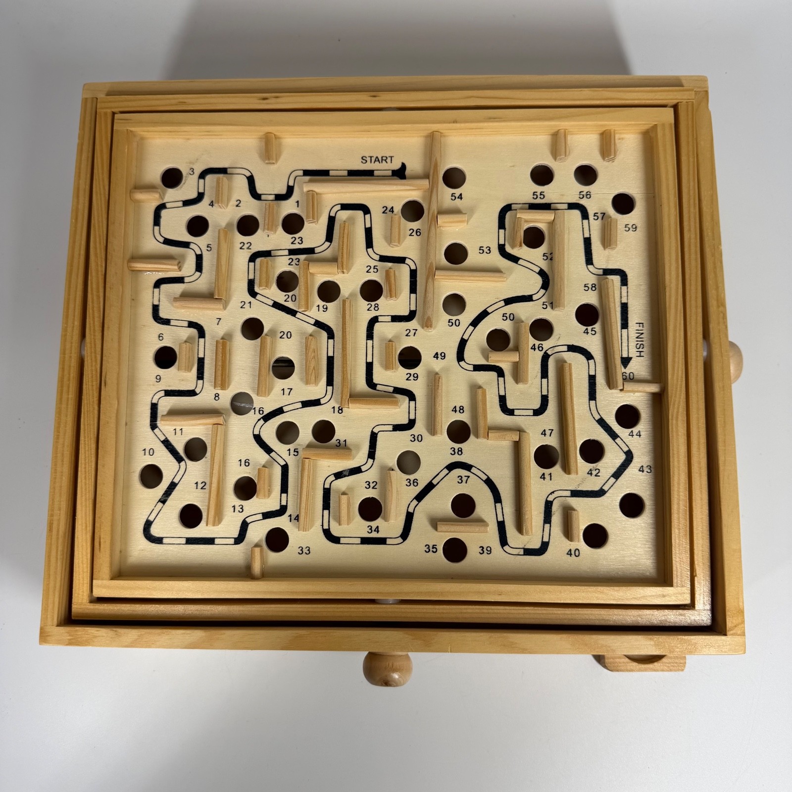 Vintage 2007 Cardinal Solid Wood Labyrinth Oak Finish Solitaire Game of Skill Ma