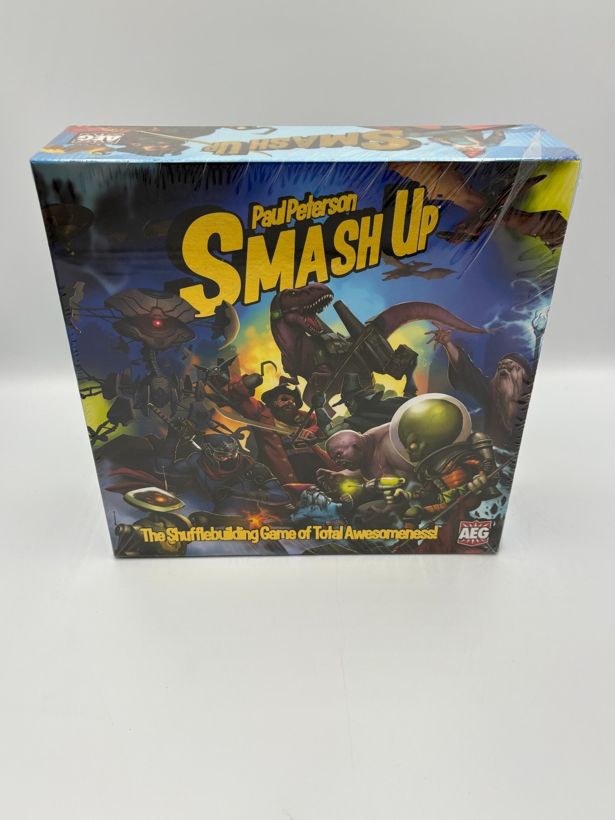 NEW SEALED Limited Edition Gold Foil SMASH UP Card Board Game