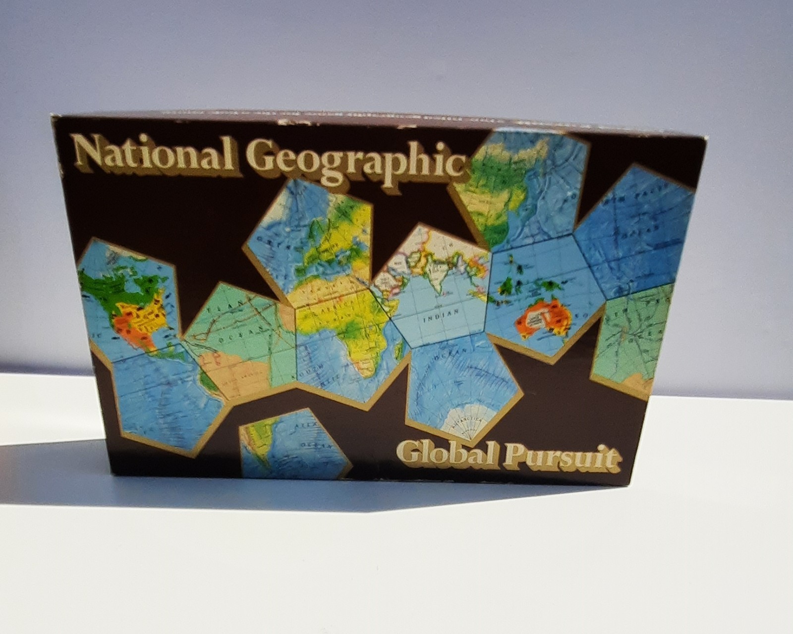National Geographic Global Pursuit Board Game 1987 Complete Geography Trivia
