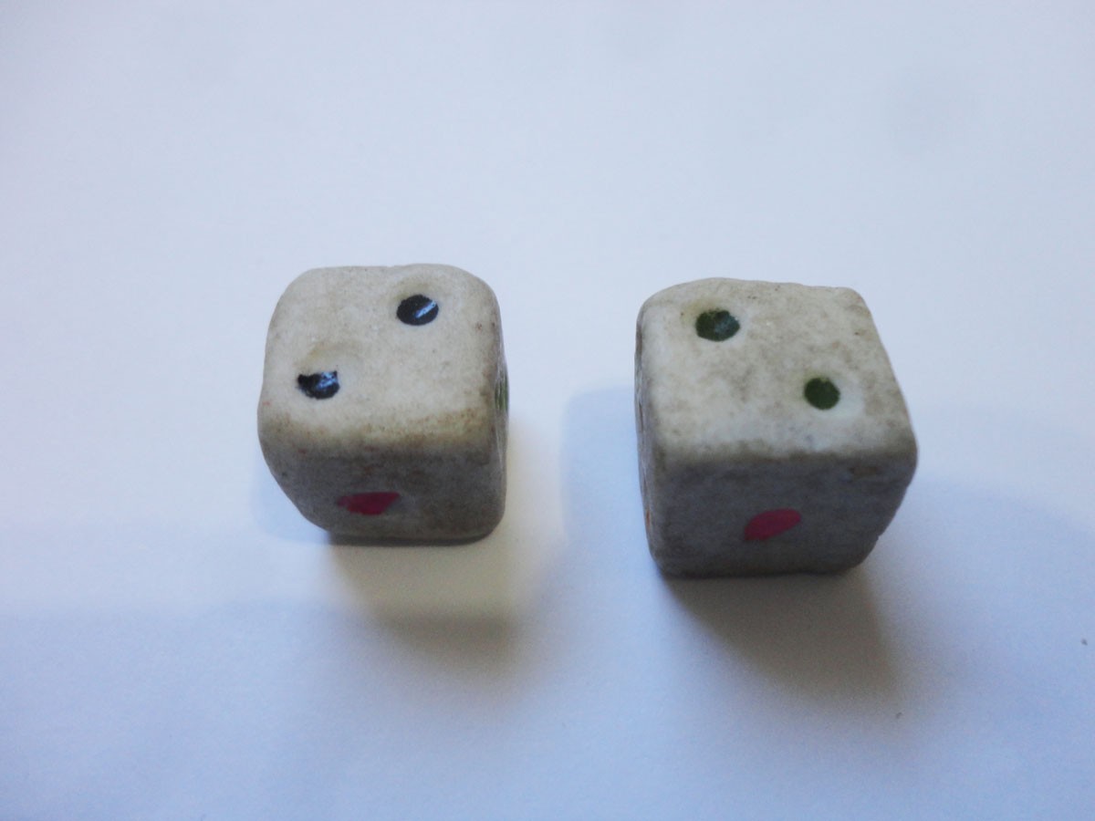 SET OF VERY OLD STONE DICE FOR OXEN BONE & BAMBOO MAH JONG SET OR ANY GAME