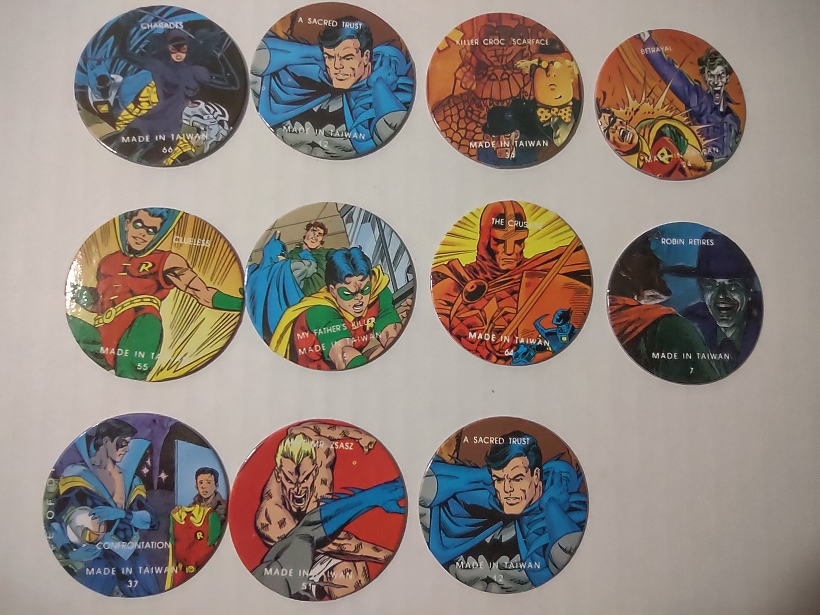 Lot of 11 DC Comics POGS Milk Caps – Vintage Batman Robin Joker Etc | Z2