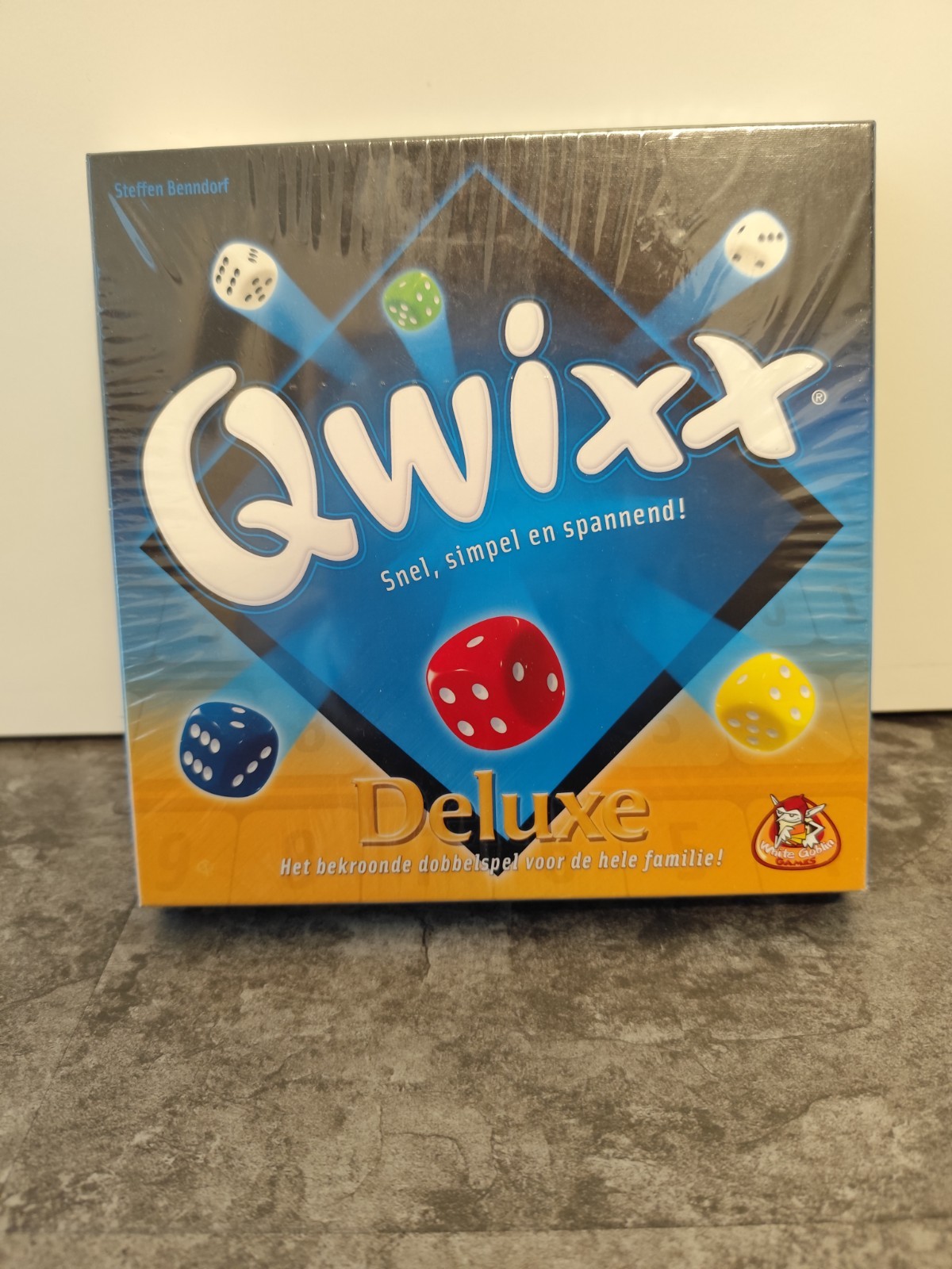 Qwixx Deluxe – Dice Game – White Goblin Games Publisher