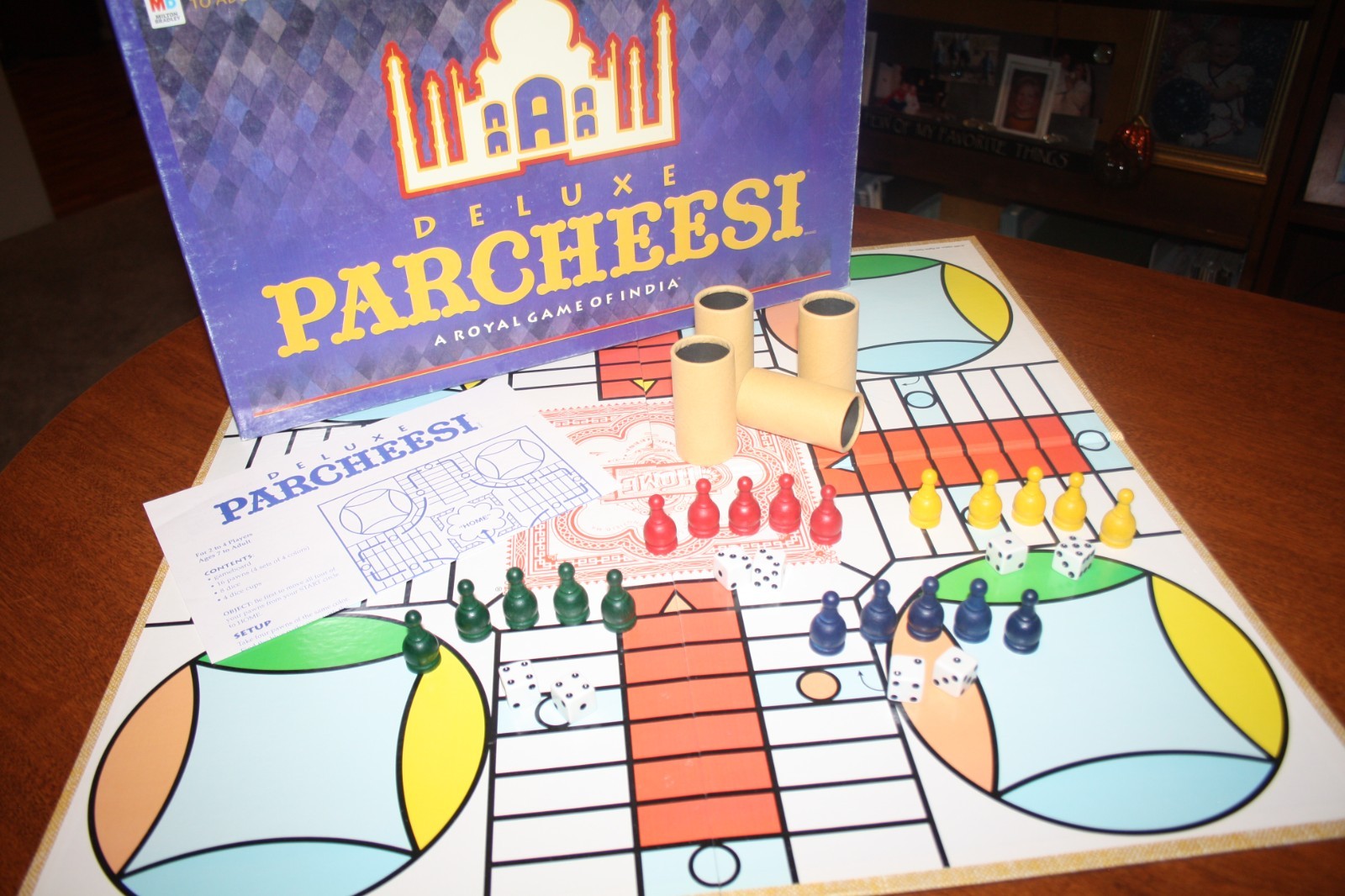 Deluxe Edition Parcheesi – A Royal Game of India – Hasbro 1999