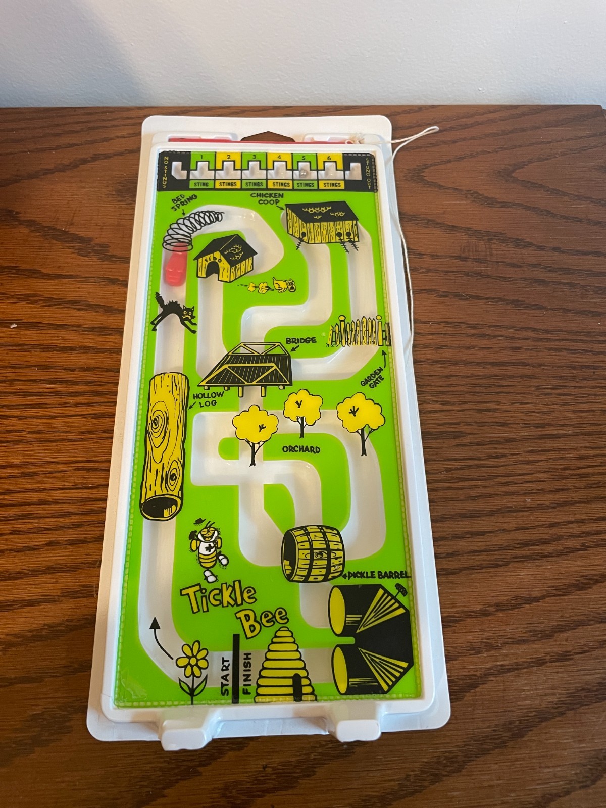 Vintage Schaper Toys Tickle Bee Children’s Dexterity Game 14″ x 6.5″