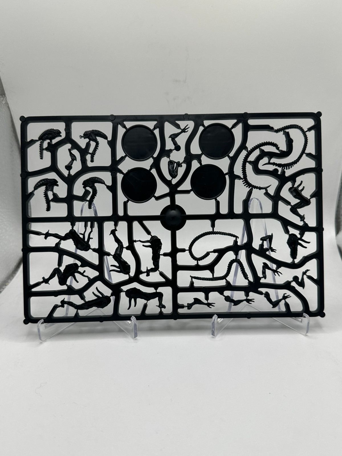 Gale Force 9 Aliens Tabletop Miniatures Alien Warriors Sprue of 4 Aliens Unpaint