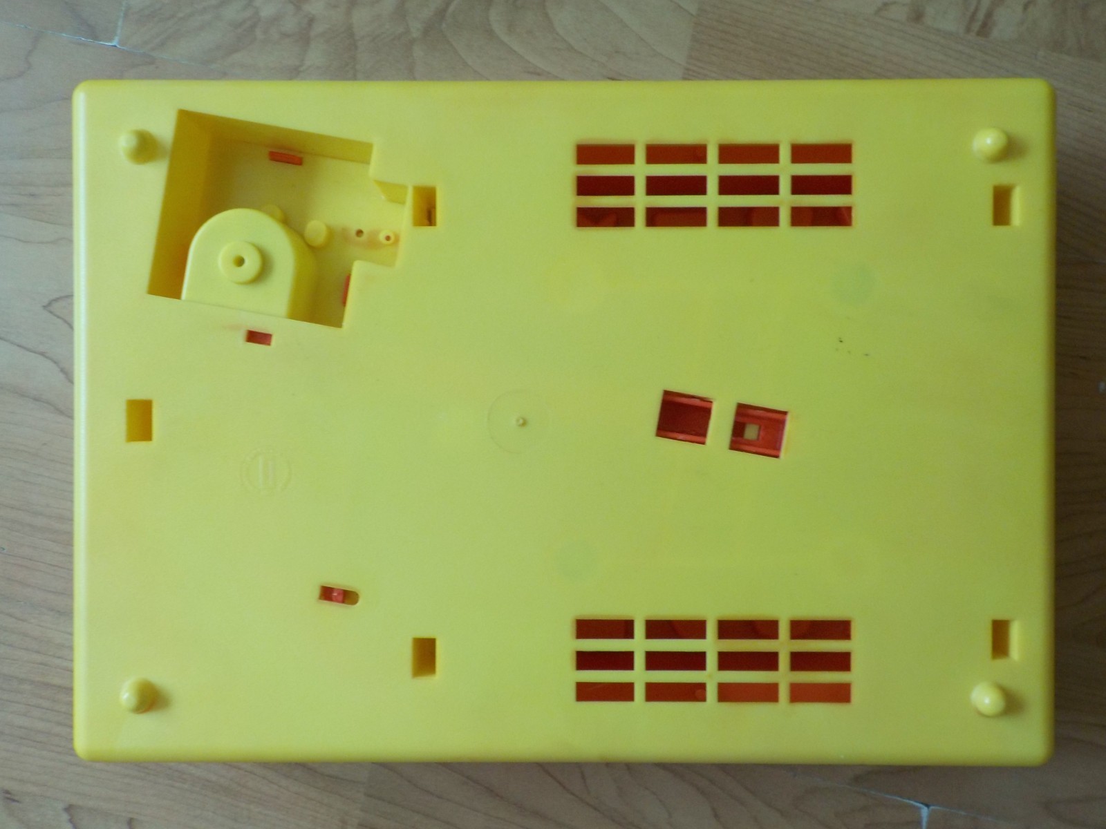 LAKESIDES PERFECTION GAME FOR ANY NUMBER OF PLAYERS MATCH SHAPES BEFORE IT POPS