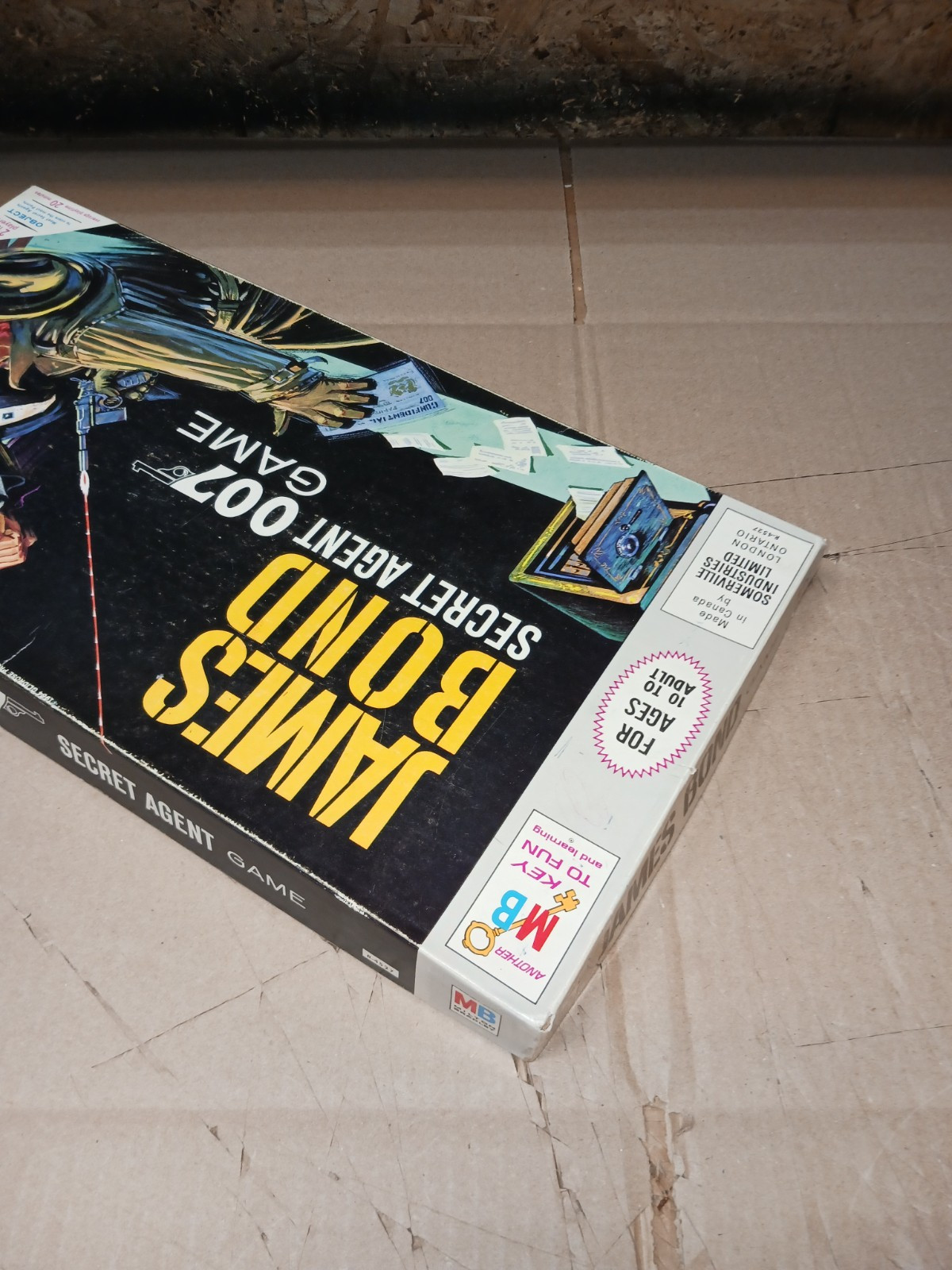 MTB Boardgame James Bond Secret Agent 007 Game Box 100% Complete. Good Condition
