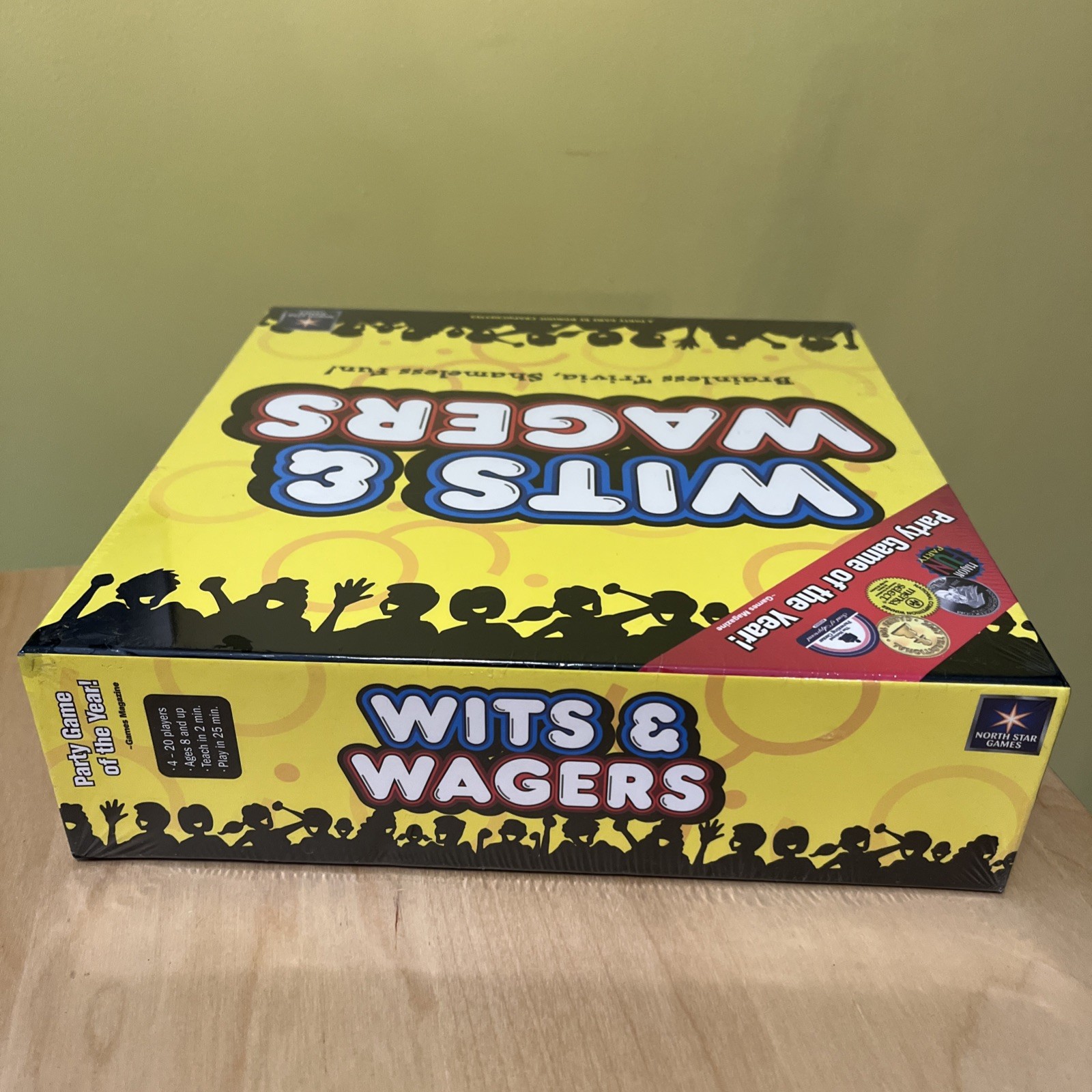 WITS & WAGERS PARTY TRIVIA GAME North Star Games 2013 Award Winning BRAND NEW