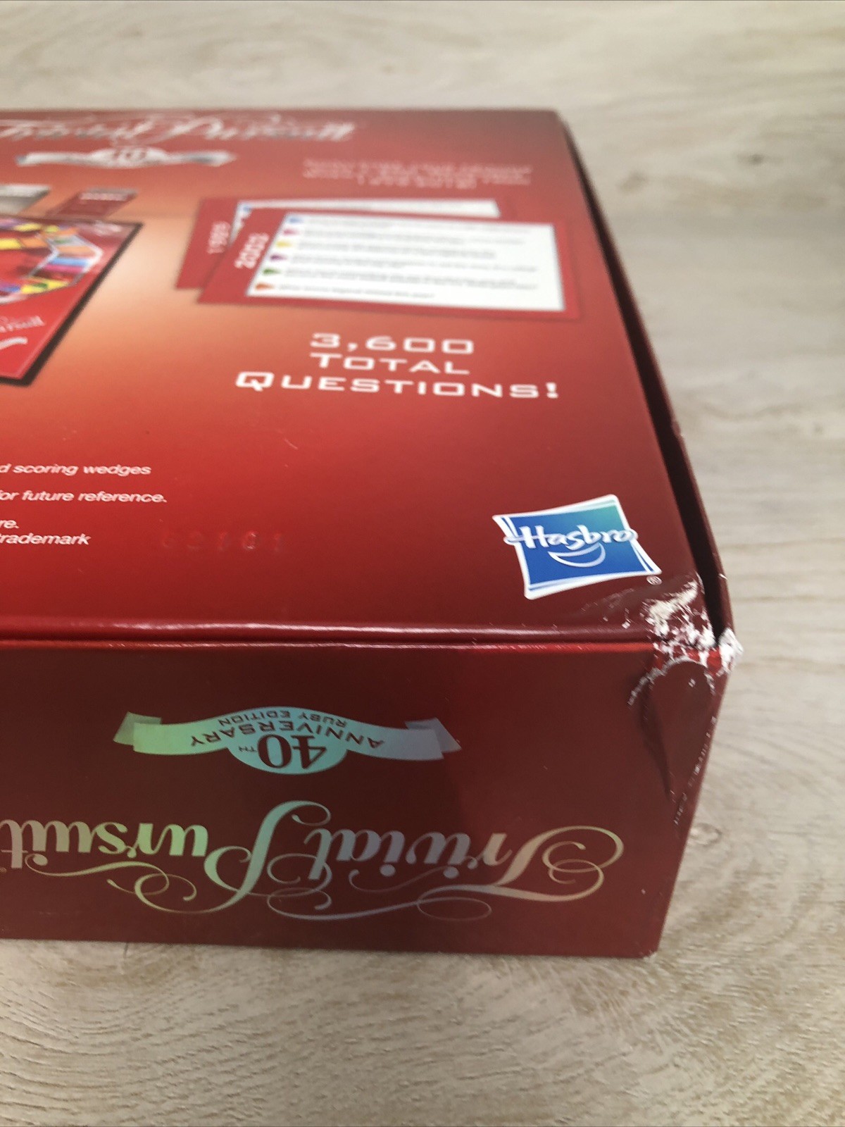 TRIVIAL PURSUIT 40th ANNIVERSARY Ruby Edition Board Game Hasbro 2018 COMPLETE!