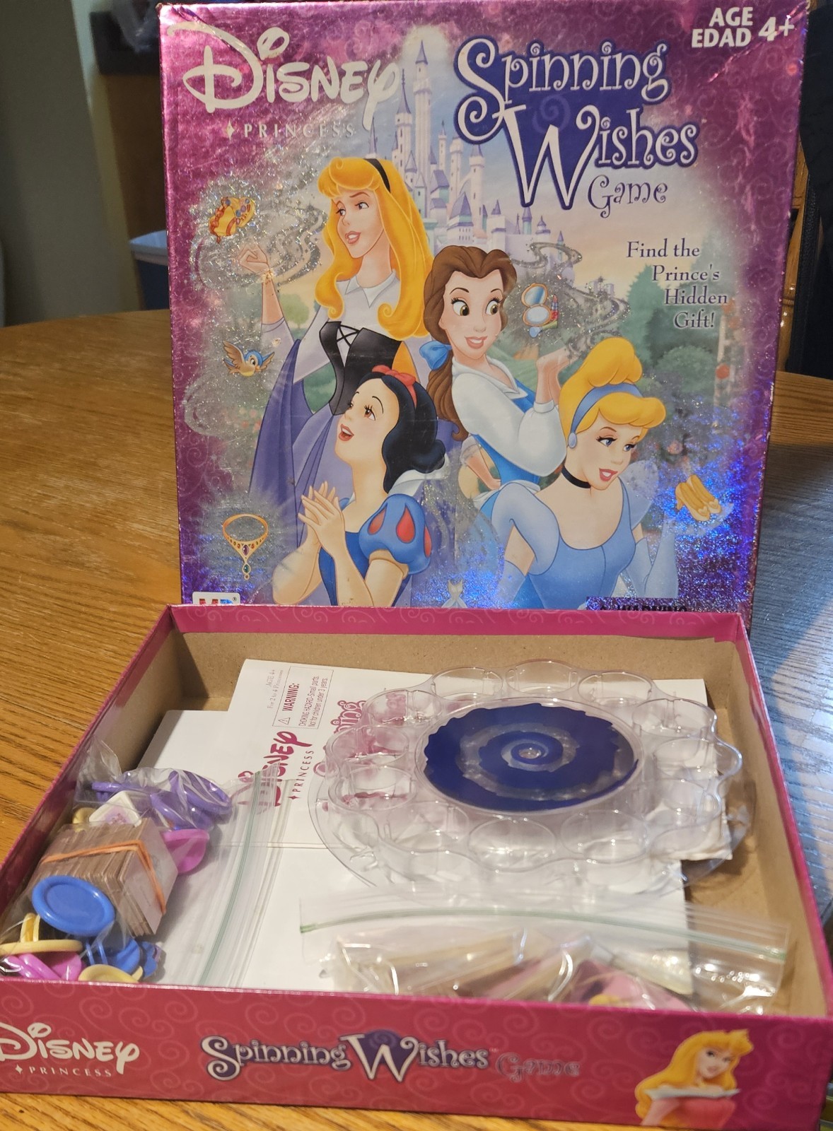 Disney Princess Spinning Wishes Game 2004 COMPLETE Good Condition