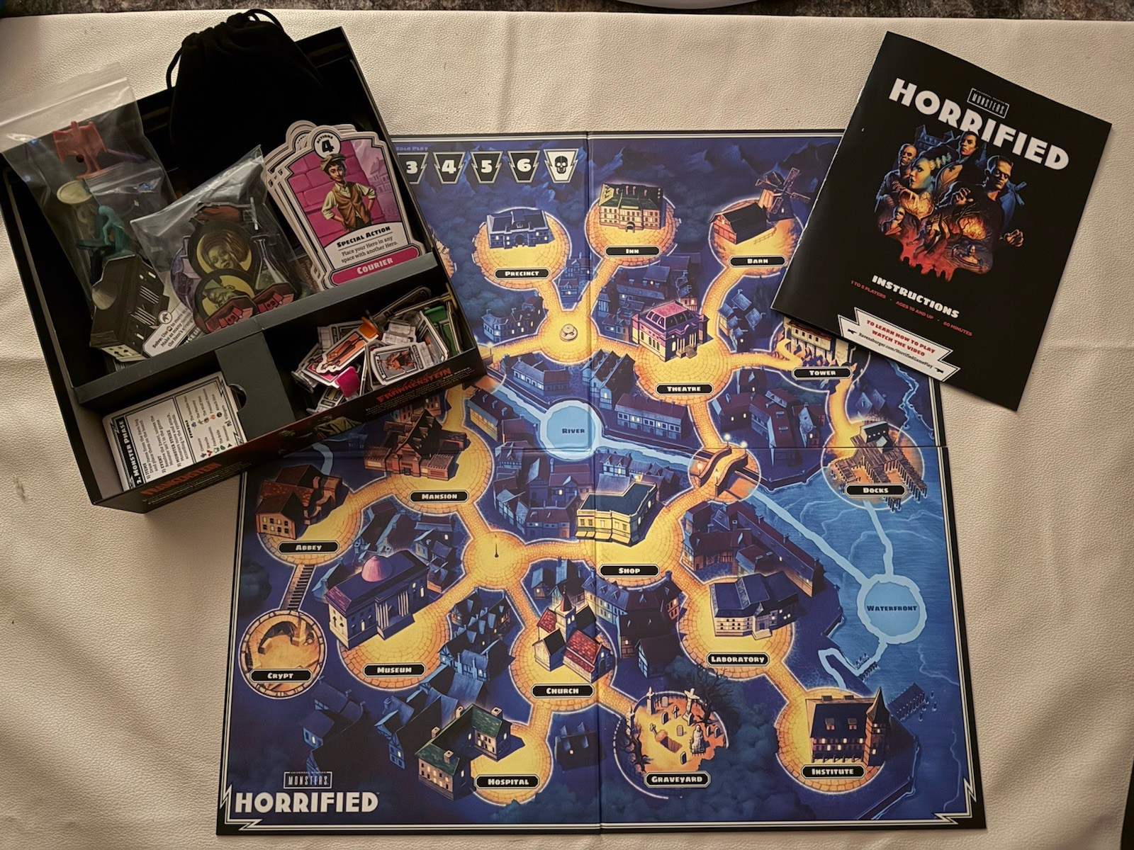 Horrified Board Game Universal Studios Monsters Ravensburger 2019 – Complete
